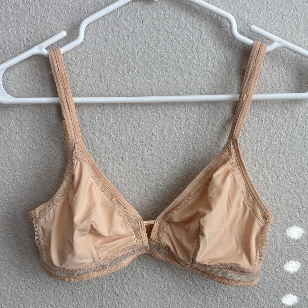 All. You. LIVELY Busty Bralette size M Toasted Almond